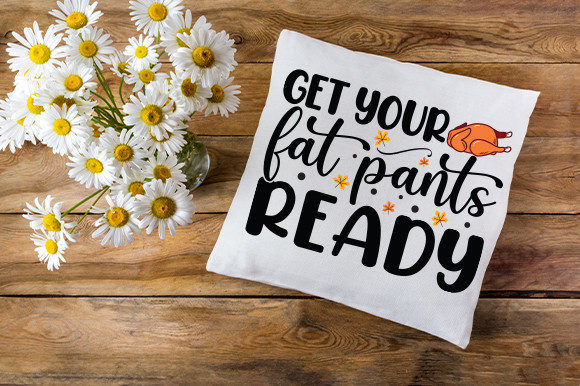 A Bold Thanksgiving T-Shirt Graphic for Crafters